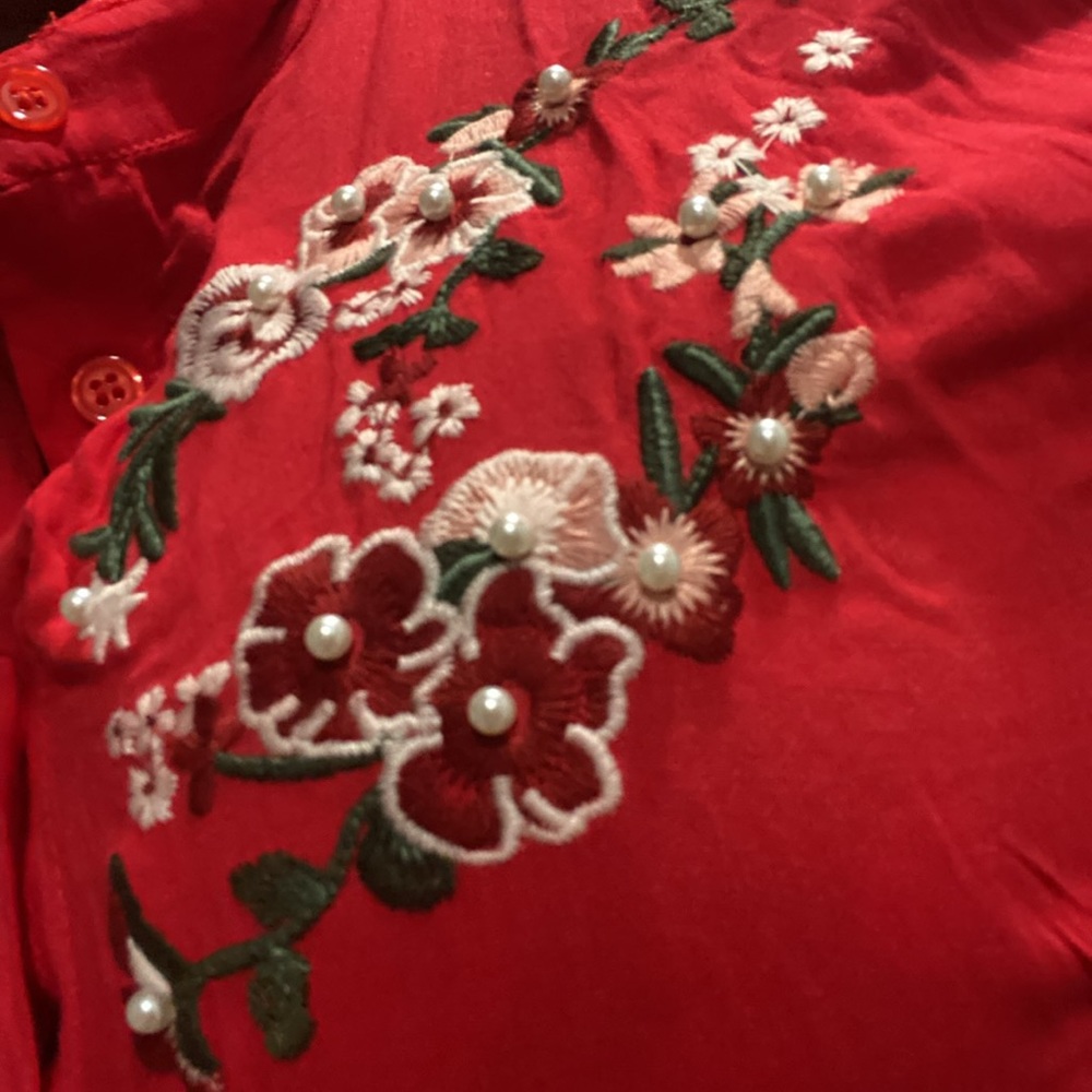 Top red - Picture 2 of 6